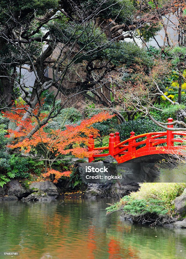 Японский сад - Стоковые фото Азиатская культура роялти-фри