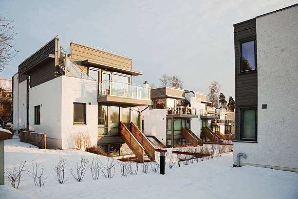 domy w zakresie funkcjonalności i stylu. - house scandinavian norway norwegian culture zdjęcia i obrazy z banku zdjęć