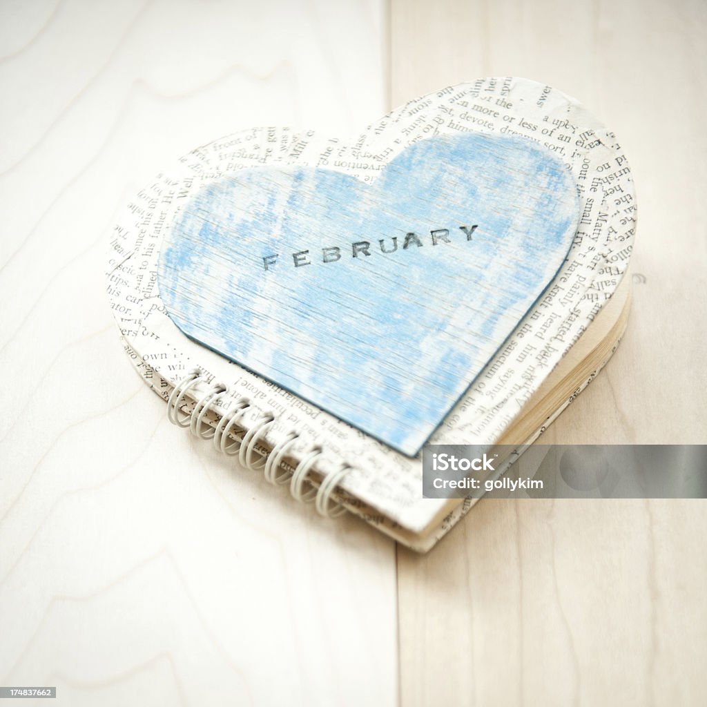 Símbolo en forma de corazón libro Manualidad - Foto de stock de Amor - Sentimiento libre de derechos