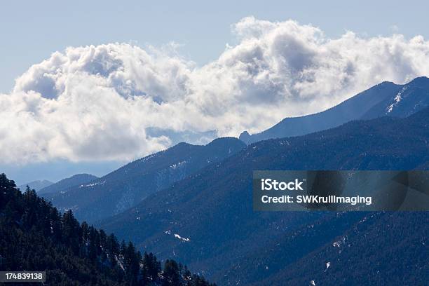 Primavera Su Ute Pass - Fotografie stock e altre immagini di Ambientazione esterna - Ambientazione esterna, Area selvatica, Bellezza naturale