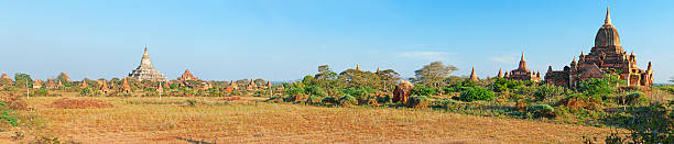 바간 파노라마, 미얀마에 - vibrant color front view bagan myanmar 뉴스 사진 이미지