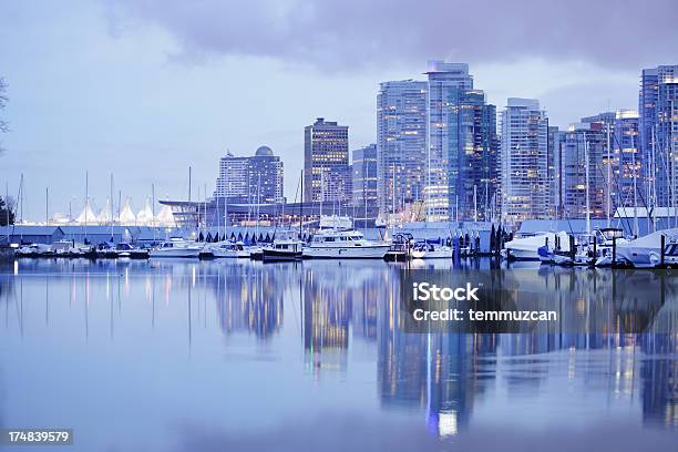 Vancouver - Fotografie stock e altre immagini di Acqua - Acqua, Albero, Ambientazione esterna