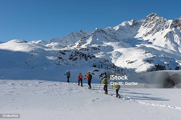 Schneeschuhlaufen Stockfoto und mehr Bilder von Südtirol - Südtirol, Sport, Wandern