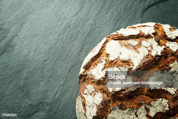 Pane Campagnolo Bauernbrot Vollkornbrot - Fotografie stock e altre immagini di Pane casereccio - Pane casereccio, Cibi e bevande, Cibo