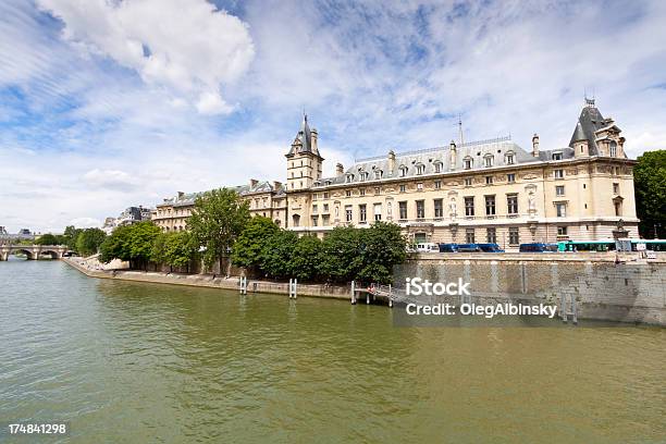 Parigi Fiume Senna - Fotografie stock e altre immagini di Acqua - Acqua, Albero, Ambientazione esterna