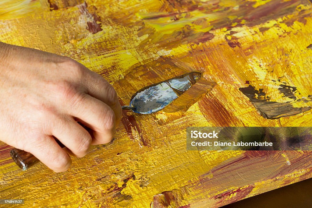 Artista al lavoro su una spatola Painting - Foto stock royalty-free di Arte