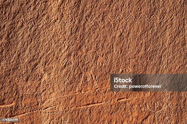 Petroglyphs W Monument Valley - zdjęcia stockowe i więcej obrazów Badlands - Badlands, Bez ludzi, Dolina