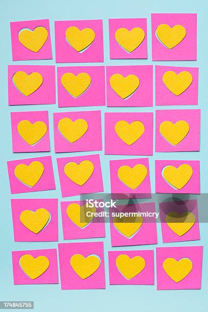 Símbolo Do Coração Mosaico De Papel - Fotografias de stock e mais imagens de Abstrato - Abstrato, Amarelo, Amor