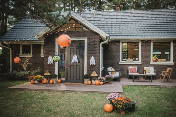 istock House decorated for Halloween 1748458831