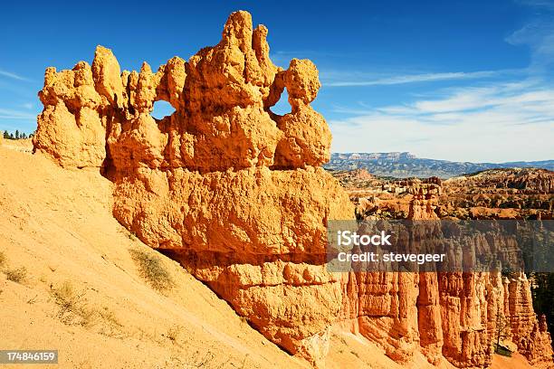 De Bryce Canyon E Windows - Fotografias de stock e mais imagens de Afloramento - Afloramento, Ao Ar Livre, Bryce Canyon