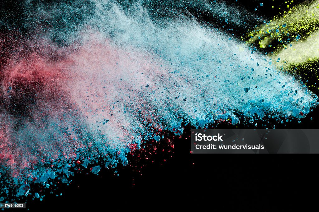Цветной порошок для ФЕСТИВАЛЬ ХОЛИ ГОДА - Стоковые фото Цветной порошок роялти-фри