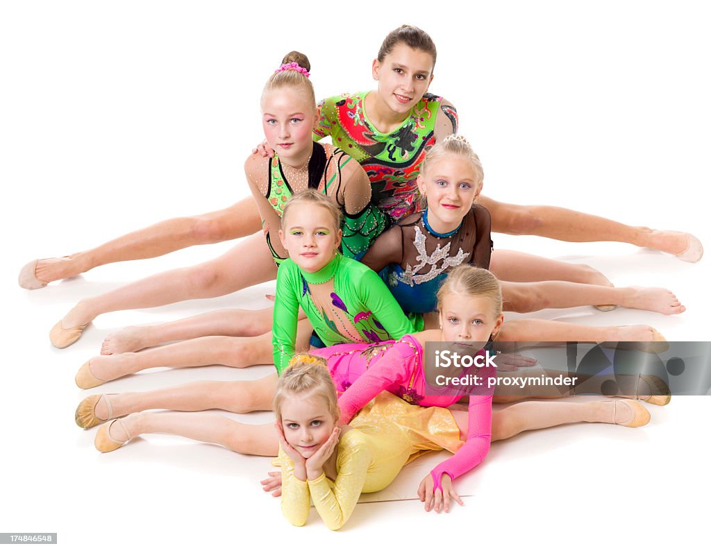 Dançarinos de Acrobática fazer dividida no fundo branco - Royalty-free 8-9 Anos Foto de stock