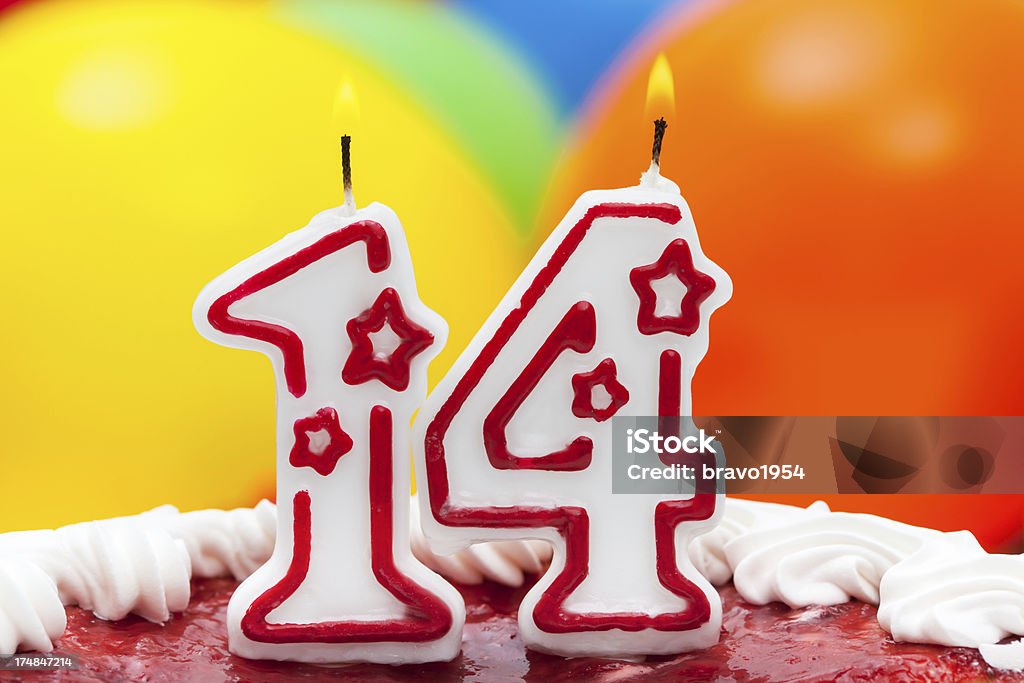 Gâteau d'anniversaire pour quatorzième - Photo de Numéro 14 libre de droits
