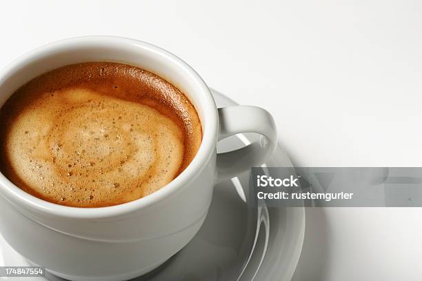 Taza De Café Foto de stock y más banco de imágenes de Bebida - Bebida, Bebida caliente, Blanco - Color