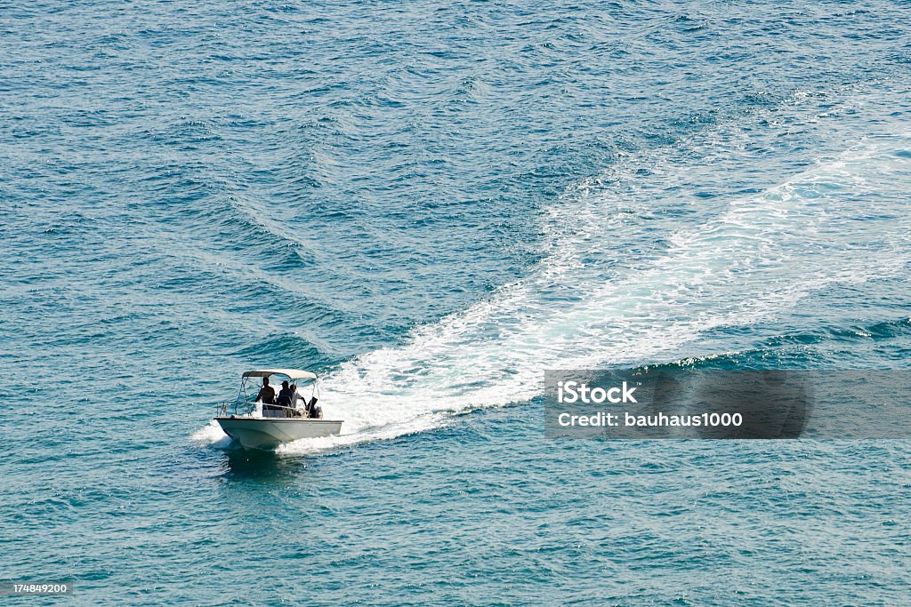Лодка на океан - Стоковые фото Без людей роялти-фри