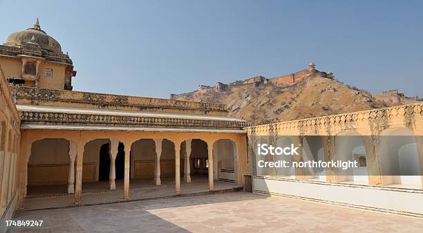 Внутренний Двор Янтарный Дворец — стоковые фотографии и другие картинки Mughal Empire - Mughal Empire, Арка - архитектурный элемент, Архитектура