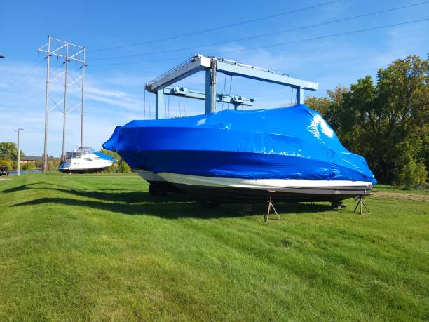 istock Shrink rapped boat ready for winter 1748494711