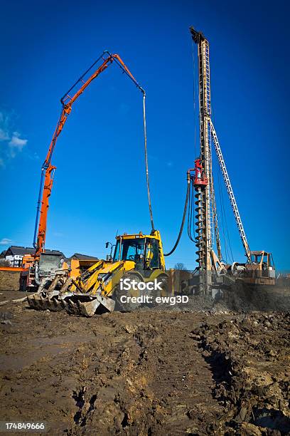 Maquinaria De Construcción Foto de stock y más banco de imágenes de Acero - Acero, Aire libre, Azul