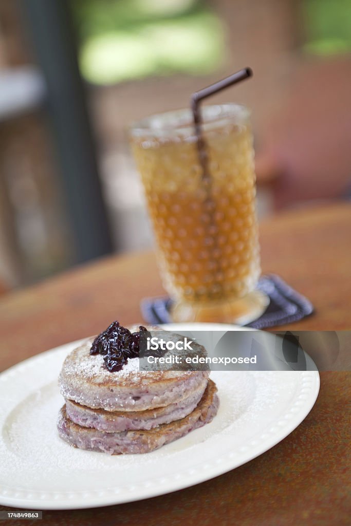 Pancake ai mirtilli - Foto stock royalty-free di Ambientazione esterna