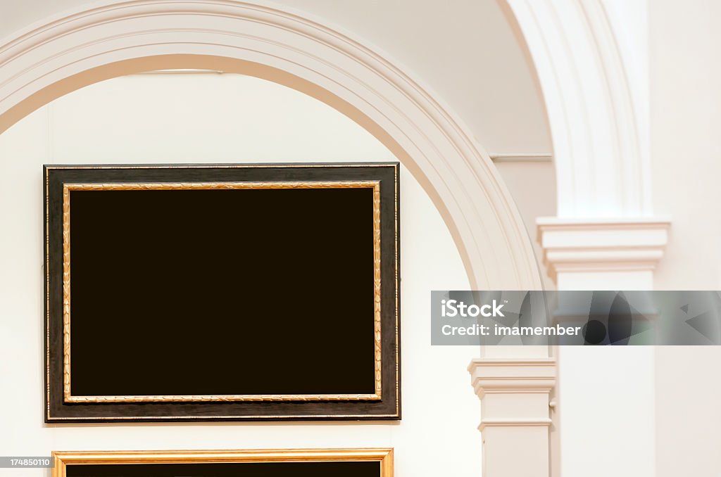 Picture frame mit schwarzen Raum auf Galerie Wand, Platz für Text - Lizenzfrei Altertümlich Stock-Foto
