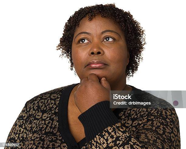 Pensando Mujer Contempla Hacia Arriba Foto de stock y más banco de imágenes de Mujeres - Mujeres, Una sola mujer, Africano-americano