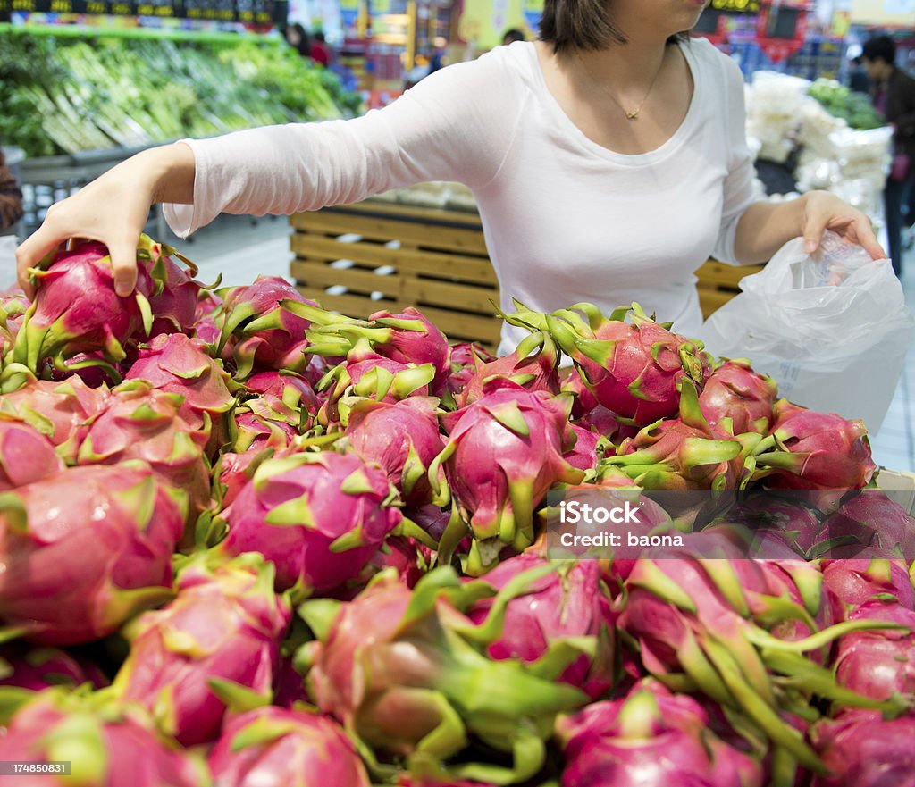 Продуктовых магазины - Стоковые фото Азиатского и индийского происхождения роялти-фри