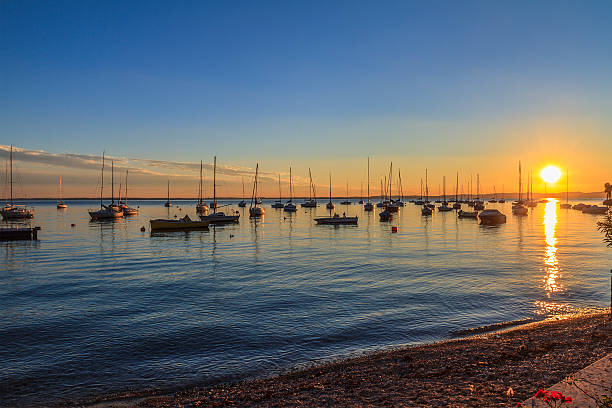 istock Lake Garda at sunset, Italy 174851154