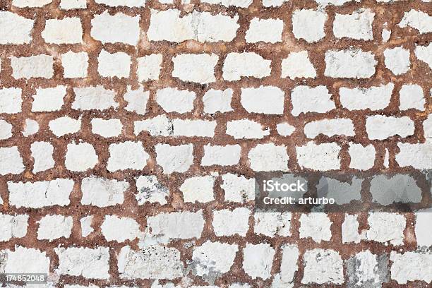 Foto de Marrom E Branco Superfícies Irregulares Parede De Rocha Fundo Croácia e mais fotos de stock de Croácia