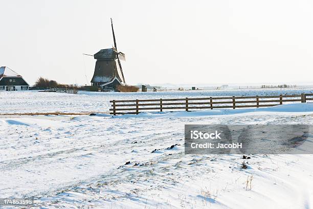 オランダの冬景色 - かすみのストックフォトや画像を多数ご用意 - かすみ, オランダ, オランダ スケルメルホルン