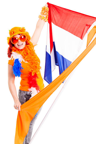 вентилятор с нидерландский флаг и оранжевый вымпел - fan dutch flag women colors стоковые фото и изображения