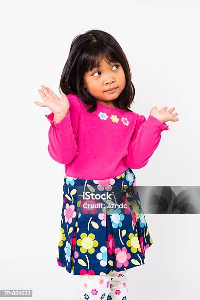 Милый Филиппинского Девушка — стоковые фотографии и другие картинки 4-5 лет - 4-5 лет, Азиатского и индийского происхождения, Вертикальный