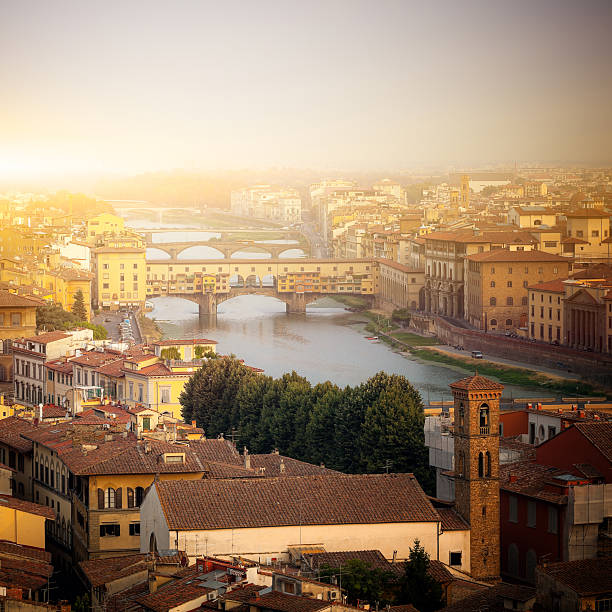 istock Ponte Vecchio and river Arno, Florence, Tuscany, Italy 174855576