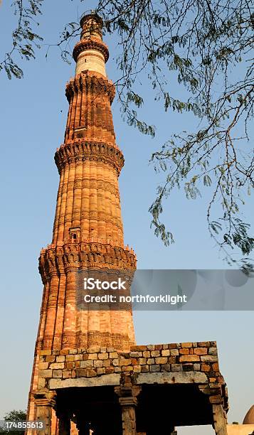 Foto de Qutb Minar e mais fotos de stock de Arenito - Arenito, Arquitetura, Capitais internacionais