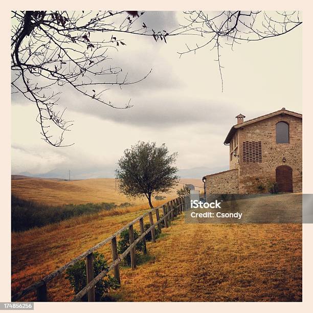 Casa De Quinta Da Toscana - Fotografias de stock e mais imagens de Agricultura - Agricultura, Agriturismo, Ajardinado