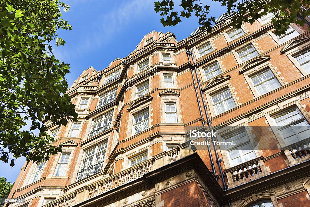 Foto de ángulo bajo de suites Townhouse, Londres, Reino Unido - Foto de stock de Casa libre de derechos