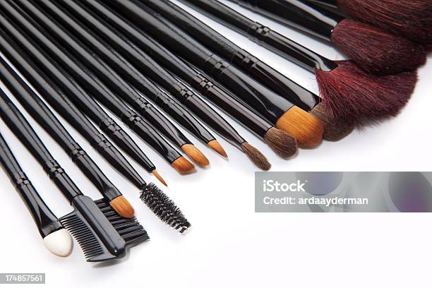 Makeup Pinsel Stockfoto und mehr Bilder von Fotografie - Fotografie, Freisteller – Neutraler Hintergrund, Horizontal