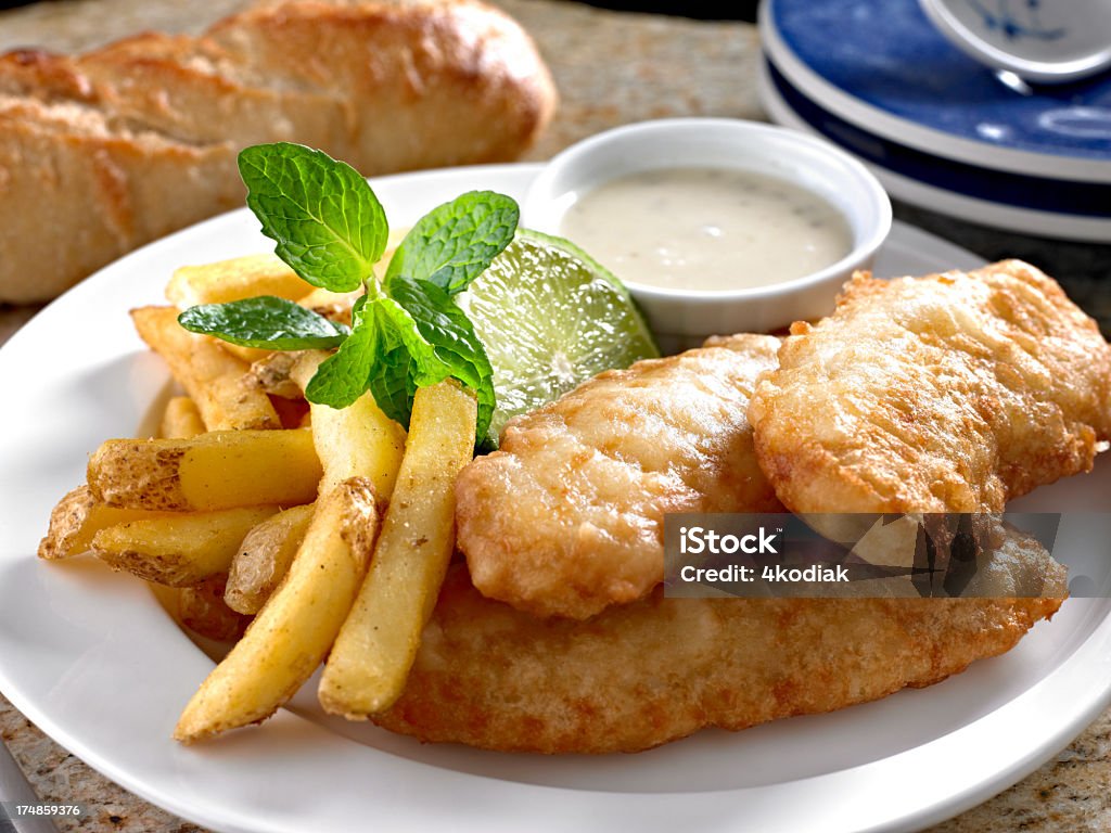 Fish and Chips - Zbiór zdjęć royalty-free (Fish and chips)