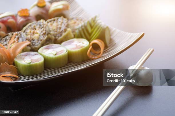 Sushi - Fotografias de stock e mais imagens de Abacate - Abacate, Alimentação Saudável, Almoço
