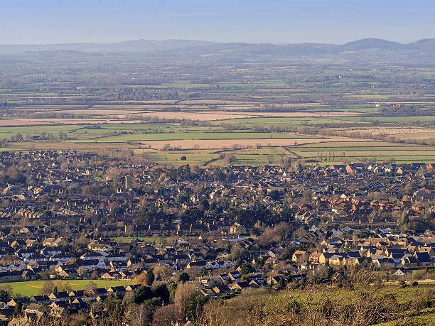 cleeve hill - hill cotswold grass moor photos et images de collection