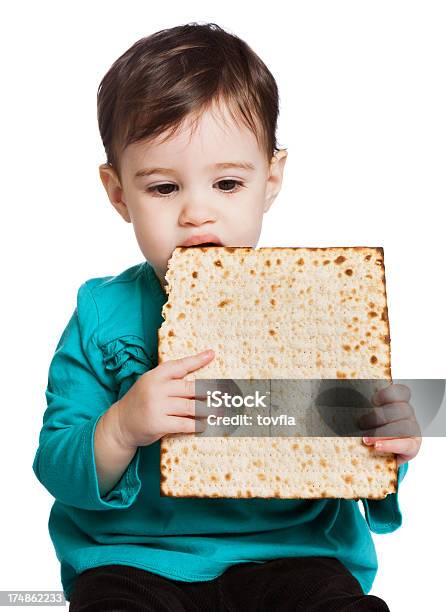 Pasqua Ebraica - Fotografie stock e altre immagini di Matzo - Matzo, 18-23 mesi, Capelli castani