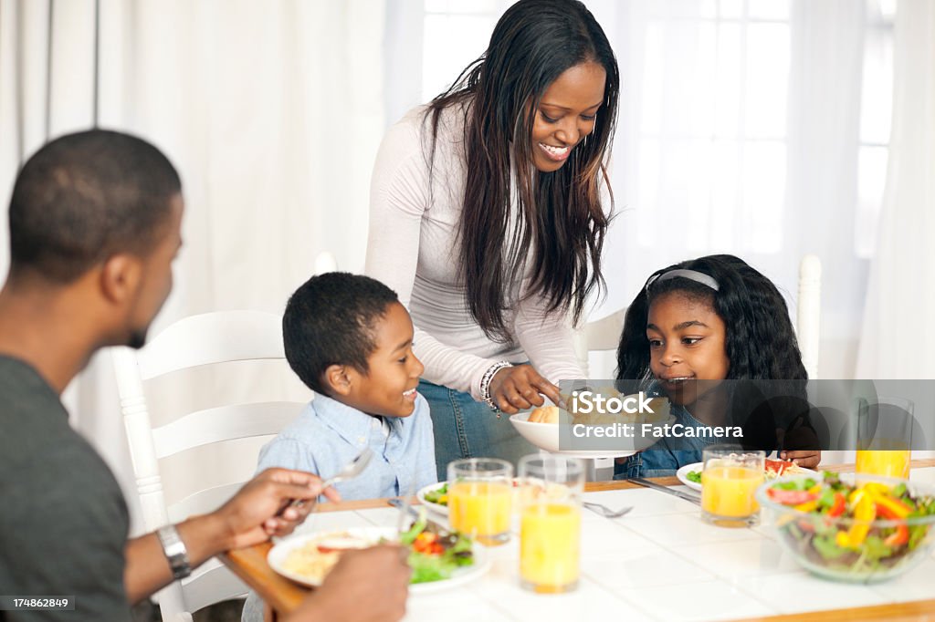 가족 식사 - 로열티 프리 아이 스톡 사진