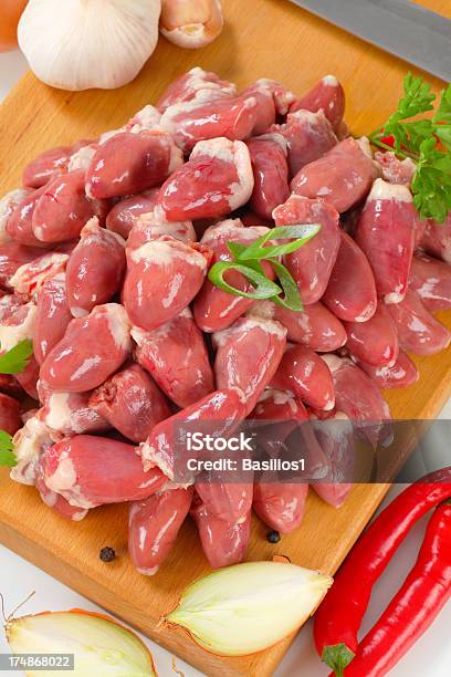 Pollo Crudo Cuori - Fotografie stock e altre immagini di Carne di pollo - Carne di pollo, Carne, Carne di scarto