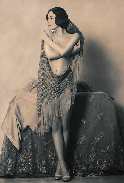 hommage à zigfeld - women white caucasian image created 19th century photos et images de collection