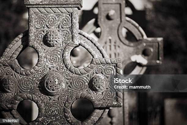Celtas De Cruzamentos - Fotografias de stock e mais imagens de Antigo - Antigo, Arcaico, Catolicismo