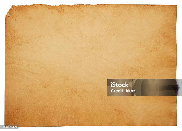 Grande Isolato Vuoto Vecchia Invecchiato Grunge Texture Di Carta Pergamena Papiro - Immagini vettoriali stock e altre immagini di Papiro - Carta