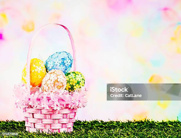 イースター卵のバスケット - まぶしいのストックフォトや画像を多数ご用意 - まぶしい, イースター, イースターエッグ