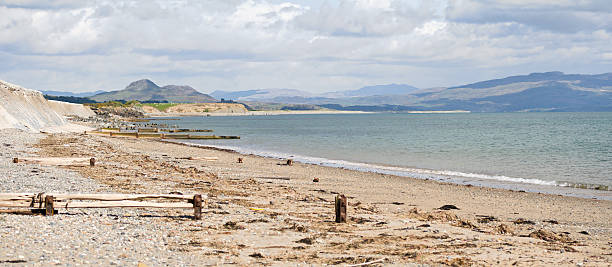 llŷn półwysep-plaża i góry - coastline pebble the lleyn peninsula wales zdjęcia i obrazy z banku zdjęć