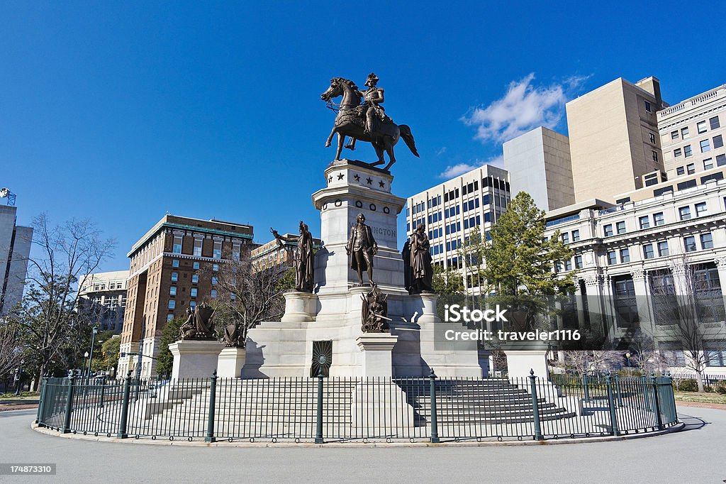 George-Washington-Statue In Richmond, Virginia - Lizenzfrei Blau Stock-Foto