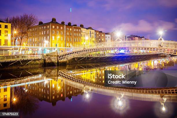 Dublin Most Półpensowy - zdjęcia stockowe i więcej obrazów Dublin - Irlandia - Dublin - Irlandia, Miasto, Architektura