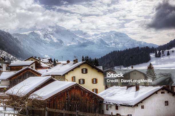 스노이 타운명을 스위스 알프스 0명에 대한 스톡 사진 및 기타 이미지 - 0명, 건축, 겨울